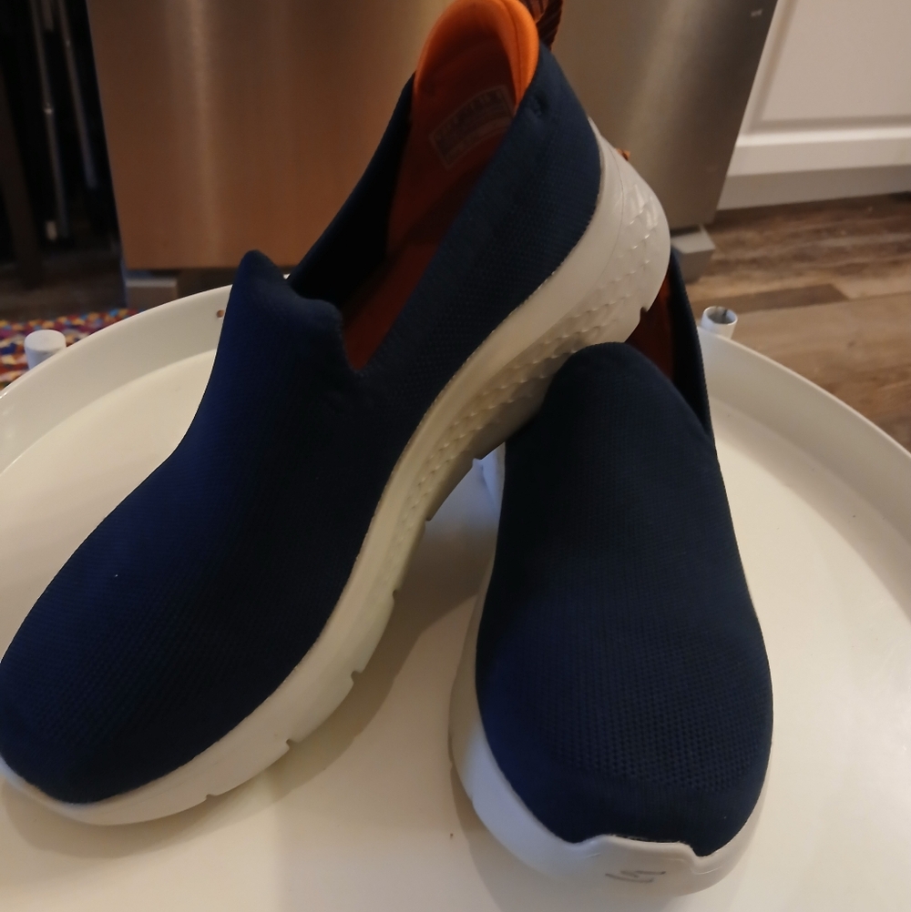 Skecher's Go Walk Flex Men's Size 7 Navy Slip-On Shoes. FF#292